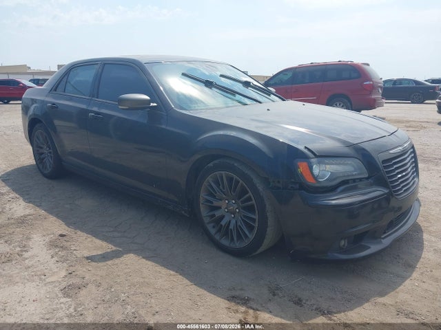 45561603 :رقم المزاد ، 2C3CCADT0DH693544 vin ، 2013 Chrysler 300c John Varvatos Limited Edition مزاد بيع