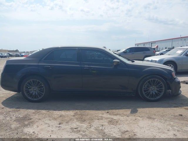 45561603 :رقم المزاد ، 2C3CCADT0DH693544 vin ، 2013 Chrysler 300c John Varvatos Limited Edition مزاد بيع