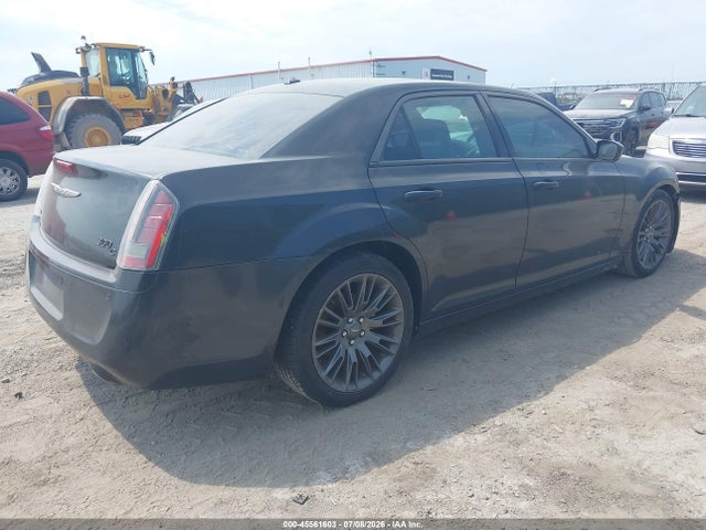 45561603 :رقم المزاد ، 2C3CCADT0DH693544 vin ، 2013 Chrysler 300c John Varvatos Limited Edition مزاد بيع
