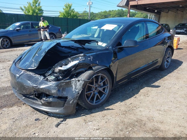 2021 Tesla Model 3 Long Range Dual Motor All-wheel Drive მანქანა იყიდება აუქციონზე, vin: 5YJ3E1EB2MF983155, აუქციონის ნომერი: 45561611