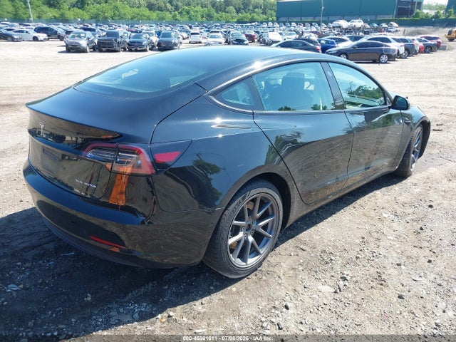 2021 Tesla Model 3 Long Range Dual Motor All-wheel Drive მანქანა იყიდება აუქციონზე, vin: 5YJ3E1EB2MF983155, აუქციონის ნომერი: 45561611