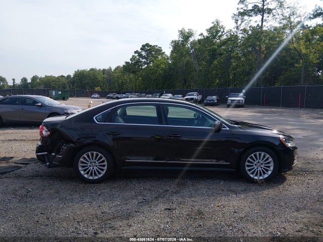 2016 Volkswagen Passat 1.8t Se მანქანა იყიდება აუქციონზე, vin: 1VWBT7A38GC029656, აუქციონის ნომერი: 45561624