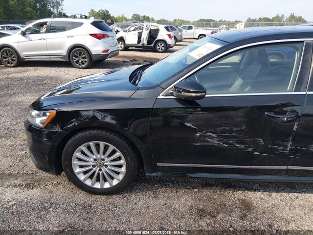2016 Volkswagen Passat 1.8t Se მანქანა იყიდება აუქციონზე, vin: 1VWBT7A38GC029656, აუქციონის ნომერი: 45561624