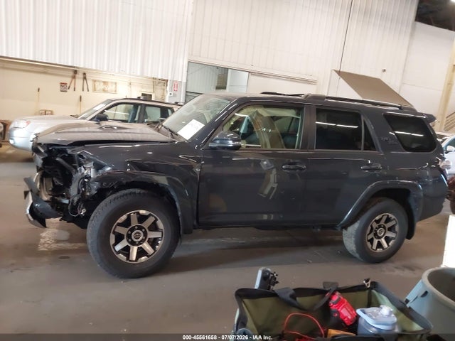 45561658 :رقم المزاد ، JTERU5JR5R6291462 vin ، 2024 Toyota 4runner Trd Off Road Premium مزاد بيع