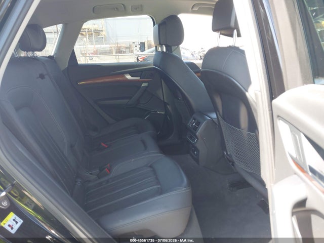 WA1AAAFY4M2009843 Audi Q5 Premium 45 Tfsi Quattro S Tronic