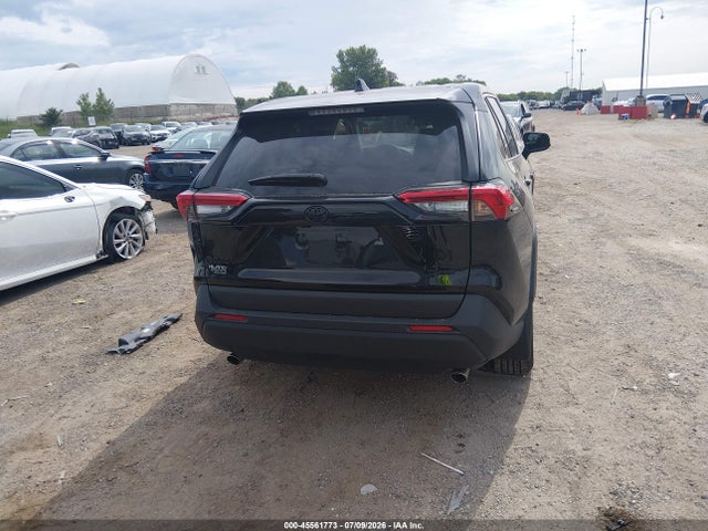 2T3G1RFV1SC559429 Toyota RAV4 LE