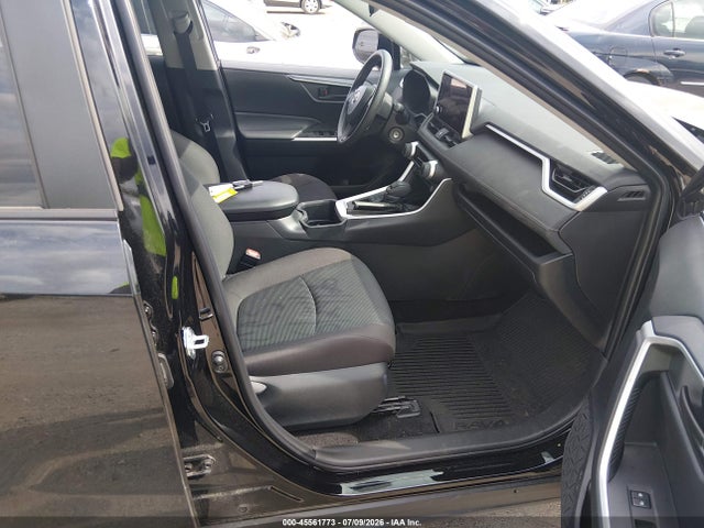 Toyota RAV4 LE 2025 2T3G1RFV1SC559429 Image 5