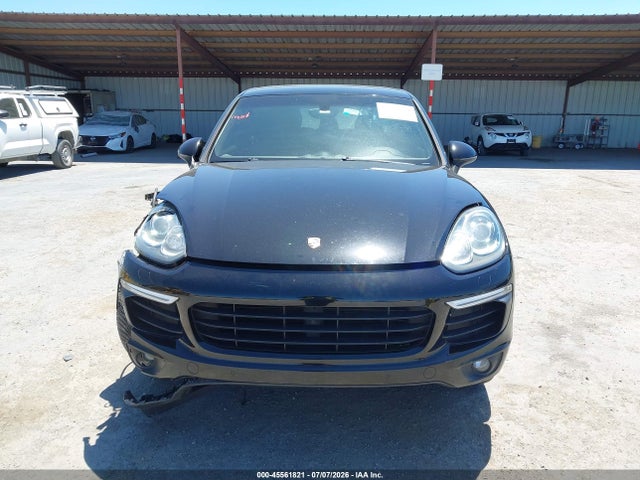 2017 Porsche Cayenne Platinum Edition მანქანა იყიდება აუქციონზე, vin: WP1AA2A20HKA80606, აუქციონის ნომერი: 45561821