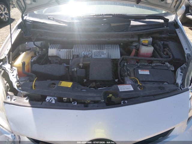 JTDKN3DU3F0442711 Toyota Prius Two