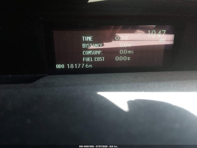 JTDKN3DU3F0442711 Toyota Prius Two