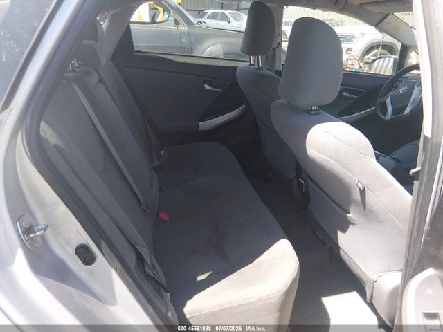 JTDKN3DU3F0442711 Toyota Prius Two