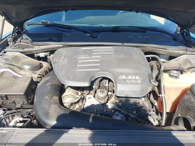 2C3CDZGG8KH628058 Dodge Challenger Sxt Awd