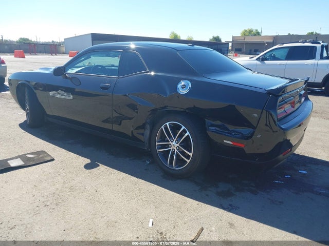 2C3CDZGG8KH628058 Dodge Challenger Sxt Awd