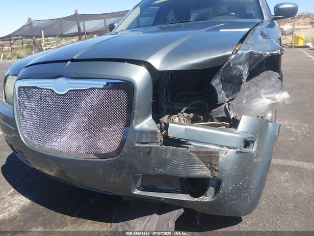 2005 Chrysler 300 Touring მანქანა იყიდება აუქციონზე, vin: 2C3JA53GX5H691875, აუქციონის ნომერი: 45561944