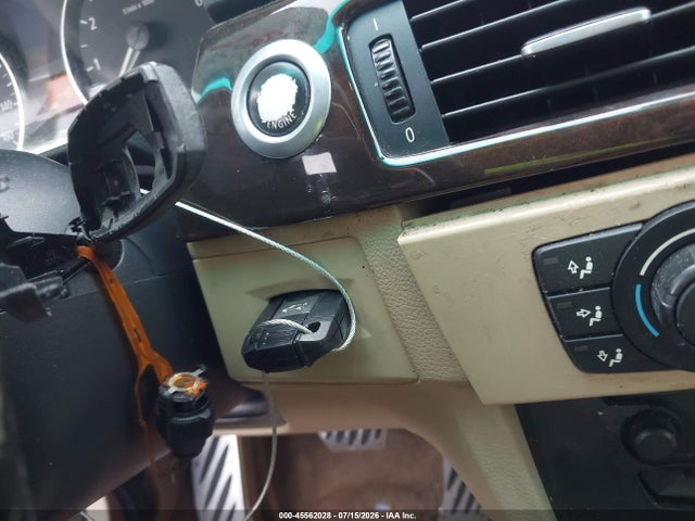 Продаж на аукціоні авто 2006 Bmw 330i, vin: WBAVB33516KS37051, номер лоту: 45562028