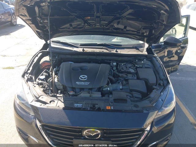 3MZBN1W37JM239039 Mazda Mazda3 Grand Touring