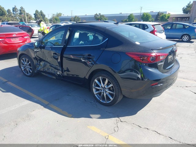 Продаж на аукціоні авто 2018 Mazda Mazda3 Grand Touring, vin: 3MZBN1W37JM239039, номер лоту: 45562036