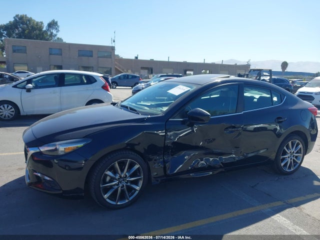 Продаж на аукціоні авто 2018 Mazda Mazda3 Grand Touring, vin: 3MZBN1W37JM239039, номер лоту: 45562036
