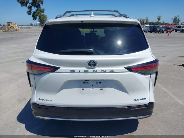 Toyota Sienna Platinum 2026 5TDESKFC4TS237086 Image 17