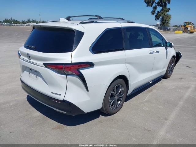 Toyota Sienna Platinum 2026 5TDESKFC4TS237086 Image 4