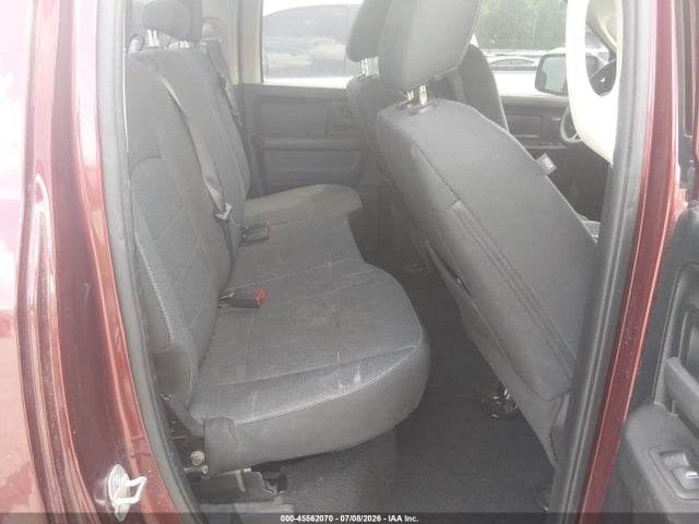 45562070 :رقم المزاد ، 1C6RR7FG2MS585918 vin ، 2021 Ram 1500 Classic Tradesman  4x4 6'4 Box مزاد بيع