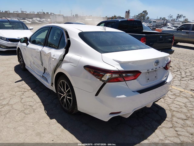 Toyota CAMRY SE 2021 4T1G11AK2MU433265 Image 3