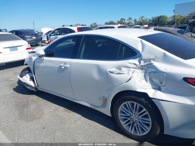 Lexus ES 350 2014 JTHBK1GG9E2122717 Image 18