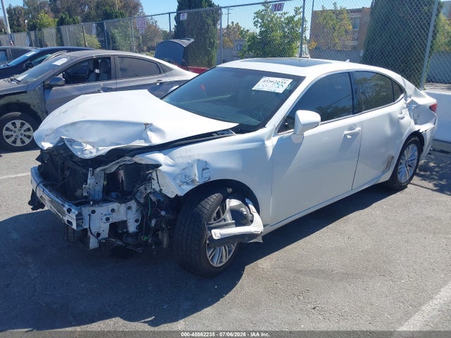 Lexus ES 350 2014 JTHBK1GG9E2122717 Image 2