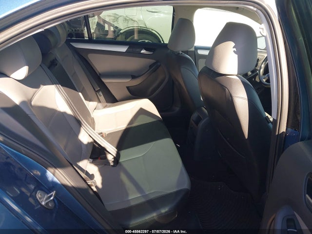 45562297 :رقم المزاد ، 3VW637AJ6GM215811 vin ، 2016 Volkswagen Jetta Hybrid Sel Premium مزاد بيع