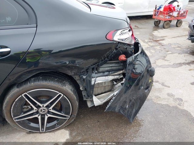 Aukcja sprzedaży 2024 Mercedes-benz C 300, vin: W1KAF4HB9RR165821, numer aukcji: 45562304