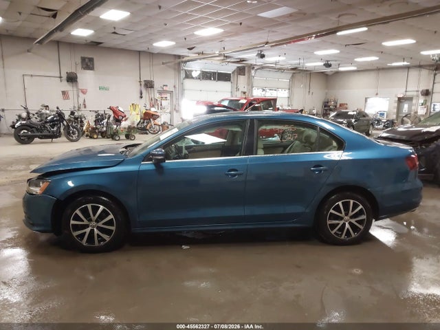 2017 Volkswagen Jetta 1.4t Se მანქანა იყიდება აუქციონზე, vin: 3VWDB7AJ4HM388545, აუქციონის ნომერი: 45562327