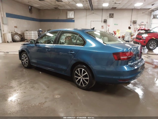 2017 Volkswagen Jetta 1.4t Se მანქანა იყიდება აუქციონზე, vin: 3VWDB7AJ4HM388545, აუქციონის ნომერი: 45562327