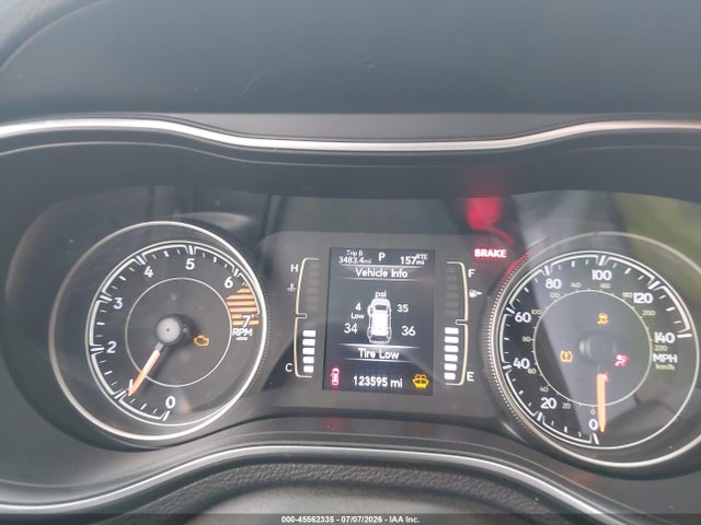 Продаж на аукціоні авто 2019 Jeep Cherokee Latitude Plus Fwd, vin: 1C4PJLLB7KD207815, номер лоту: 45562335
