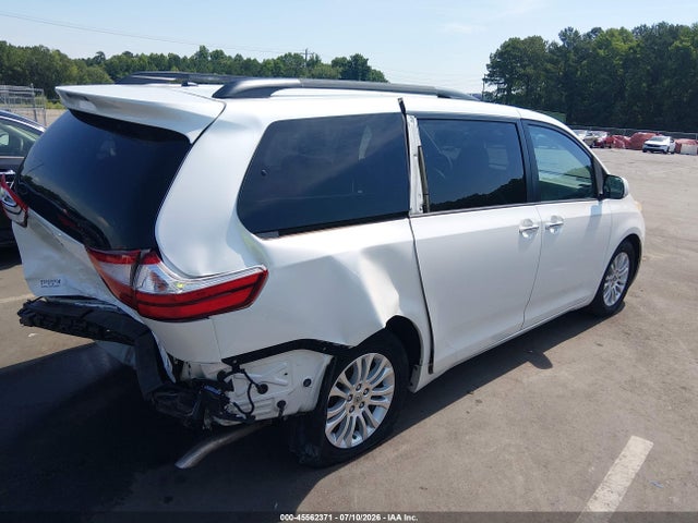 45562371 :رقم المزاد ، 5TDYK3DC4GS709847 vin ، 2016 Toyota Sienna Xle 8 Passenger مزاد بيع