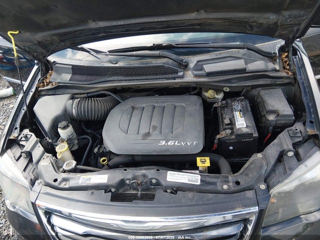 Продажа на аукционе авто 2015 Chrysler Town & Country S, vin: 2C4RC1HG4FR529486, номер лота: 45562505