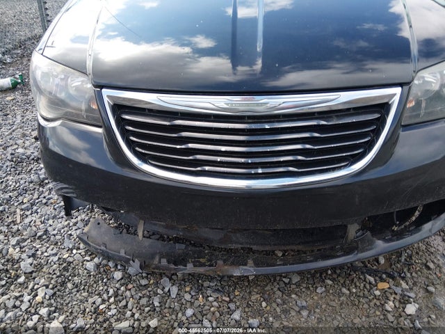 Продажа на аукционе авто 2015 Chrysler Town & Country S, vin: 2C4RC1HG4FR529486, номер лота: 45562505