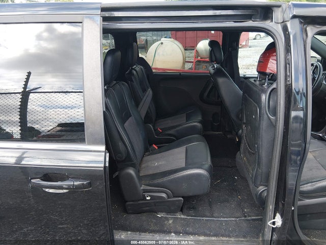 Продажа на аукционе авто 2015 Chrysler Town & Country S, vin: 2C4RC1HG4FR529486, номер лота: 45562505