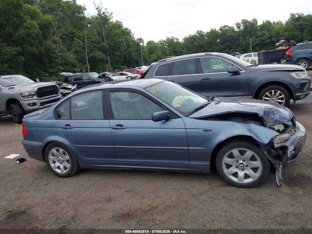 2002 Bmw 3 Series 325i მანქანა იყიდება აუქციონზე, vin: WBAEV33402KL67279, აუქციონის ნომერი: 45562519