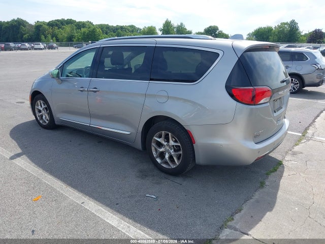 Chrysler Pacifica Limited 2018 2C4RC1GGXJR226352 Image 3