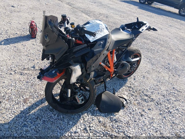 KTM 1290 Super Duke Gt 2020 VBKV69409LM923835 Image 2