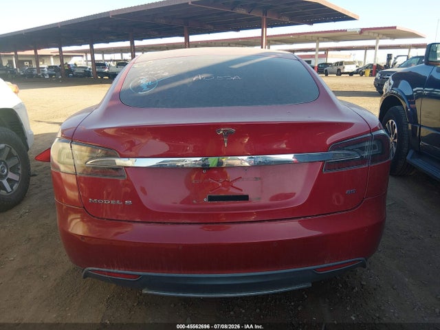 Tesla Model S P85 2014 5YJSA1H11EFP45017 Image 16