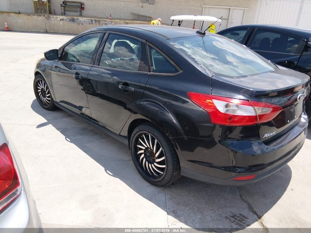 Ford FOCUS SE 2014 1FADP3F28EL186695 Image 3