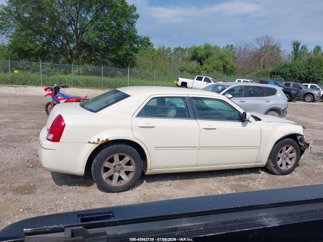 2007 Chrysler 300 Touring მანქანა იყიდება აუქციონზე, vin: 2C3LA53G57H766607, აუქციონის ნომერი: 45562738