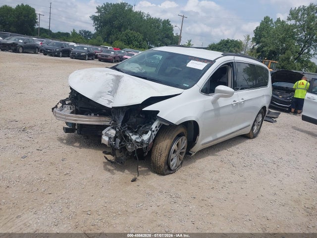 Aukcja sprzedaży 2017 Chrysler Pacifica Touring-l, vin: 2C4RC1BG5HR656565, numer aukcji: 45562820