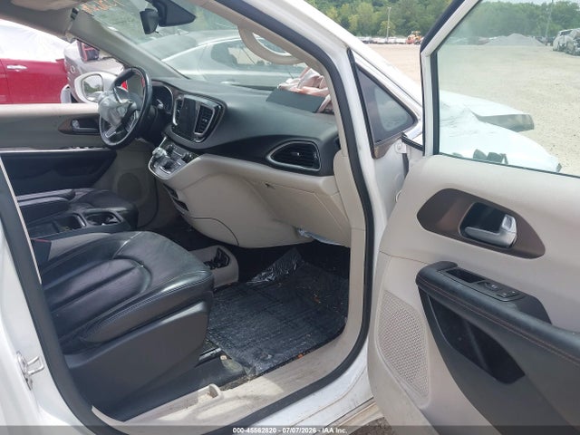 Aukcja sprzedaży 2017 Chrysler Pacifica Touring-l, vin: 2C4RC1BG5HR656565, numer aukcji: 45562820
