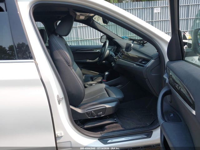 Продажа на аукционе авто 2018 Bmw X1 Xdrive28i, vin: WBXHT3C31J5L34241, номер лота: 45562948