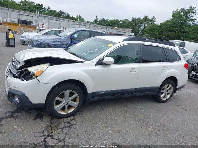 45563041 :رقم المزاد ، 4S4BRBCC6E3246567 vin ، 2014 Subaru Outback 2.5i Premium مزاد بيع