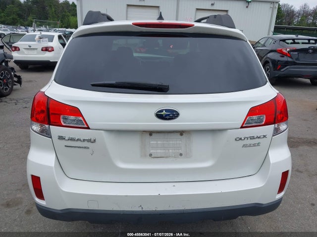45563041 :رقم المزاد ، 4S4BRBCC6E3246567 vin ، 2014 Subaru Outback 2.5i Premium مزاد بيع