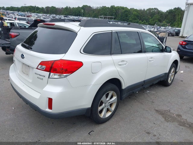 45563041 :رقم المزاد ، 4S4BRBCC6E3246567 vin ، 2014 Subaru Outback 2.5i Premium مزاد بيع