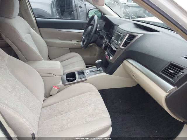 45563041 :رقم المزاد ، 4S4BRBCC6E3246567 vin ، 2014 Subaru Outback 2.5i Premium مزاد بيع